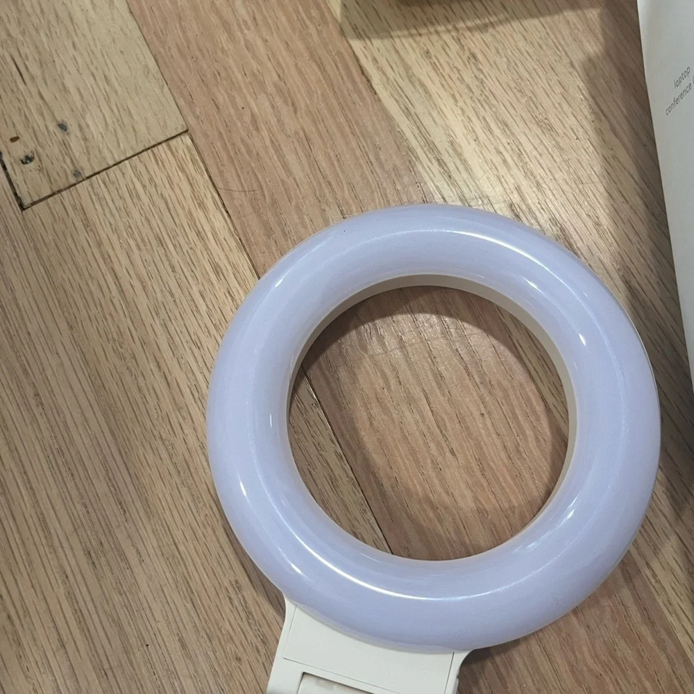 Heyday Clip-On Laptop Light in White